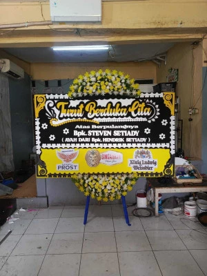 Papan Bunga di Kampung Melayu
