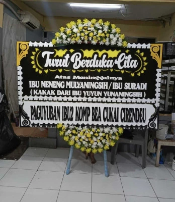 Papan Bunga di Kampung Melayu