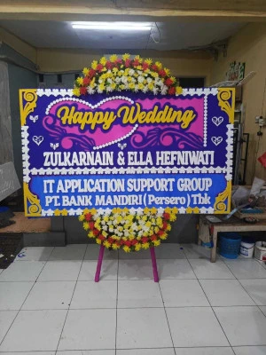 Papan Bunga di Kampung Melayu